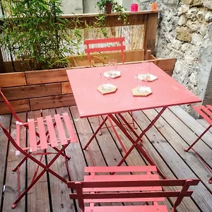  Hébergement de vacances Maison De Village Meublée Avec Terrasse